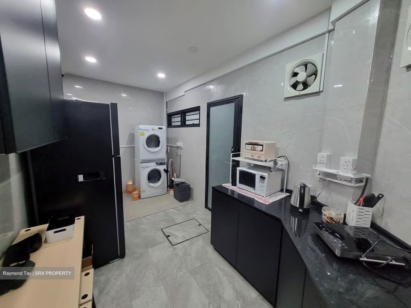 Joo Avenue (D8), Terrace #563726271